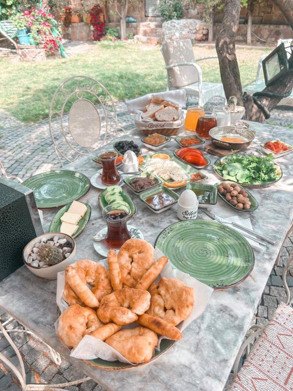 Eden Selene Hotel Ayvalı Eksteriør billede